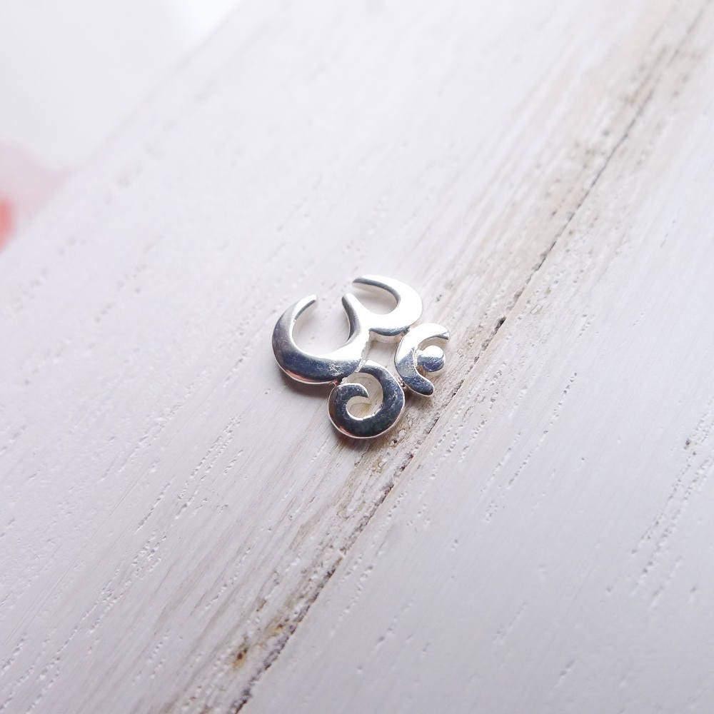 Om Soldering Accent Sterling Silver Yoga Solderable Ohm or Floating Locket Charm
