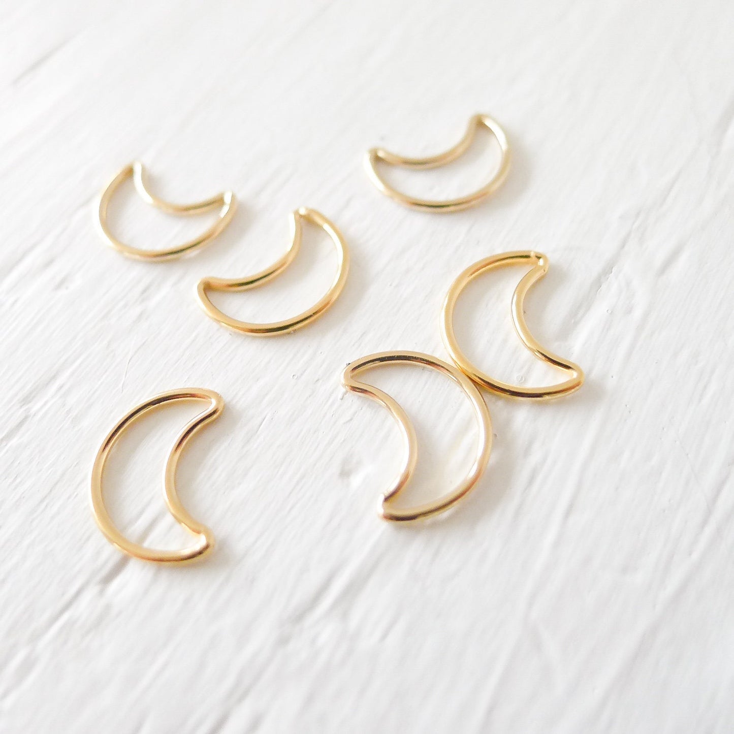 Gold Moon Wire Link